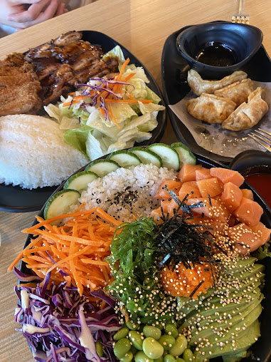 Photo 206 Luster Grill - 7