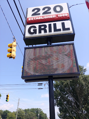 Photo 220 Grill - 11