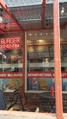 Photo 77 Burger - 17
