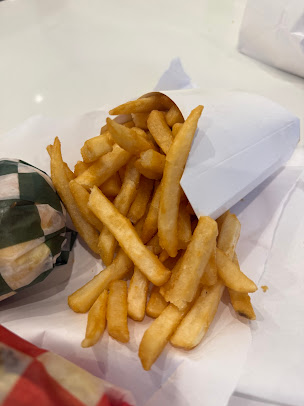 Photo 7Th Street Burger Financial District - 10