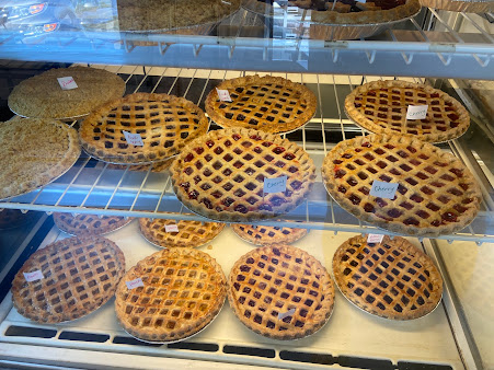 Photo 8 Sisters Bakery Cafe - 9