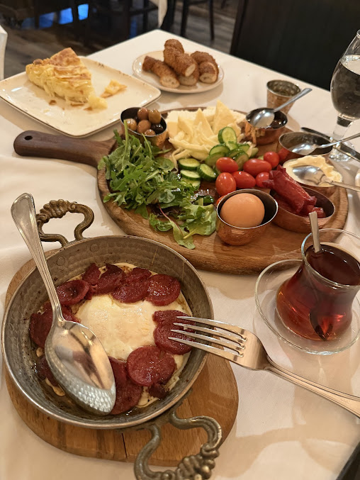 Photo A Thousand Tales Restaurant Bakery Cafe - 3