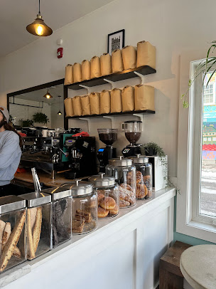 Photo Adelie Coffee House - 5