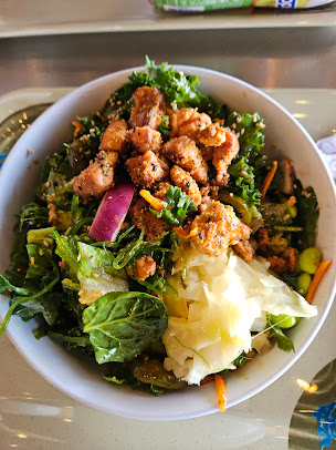 Photo Ahi Poke Hawaiian Bowls Tapioca Tea - 2