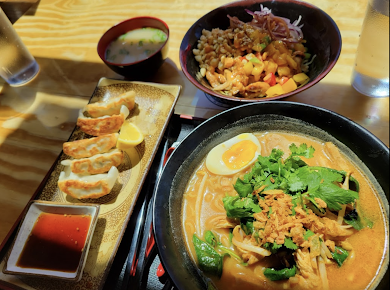 Photo Akami Poke And Noodle Bar - 2