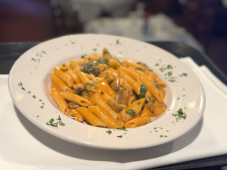 Photo Alexander's Mediterranean Cuisine - 17