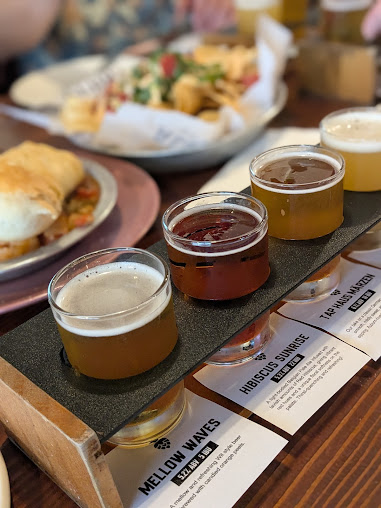 Photo Aloha Beer Company - 16