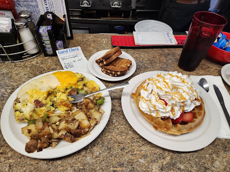 Photo American Host Restaurant - 2