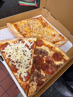 Photo Angelo's Pizza - 2