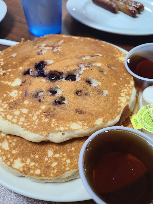 Photo Auburn Garrett House Of Pancakes - 8