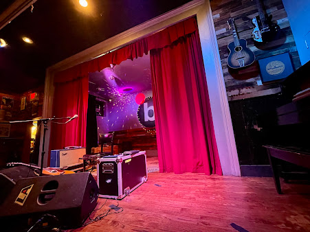 Photo B Side Ballroom & Supper Club - 7