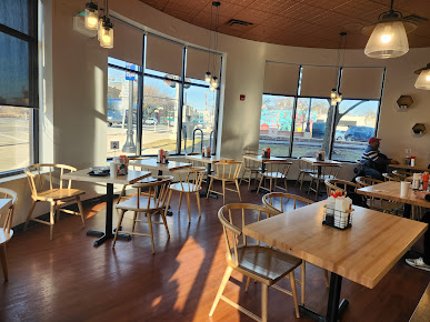 Photo Basu Coffee Bar & Vietnamese Eatery - 8
