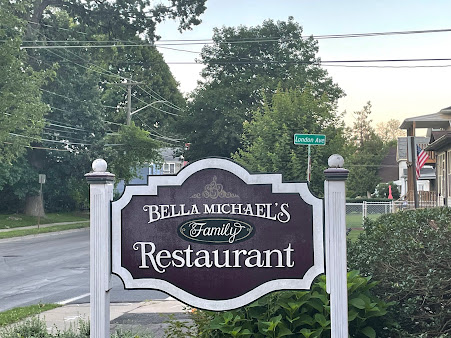 Photo Bella Michael's Restaurant - 10