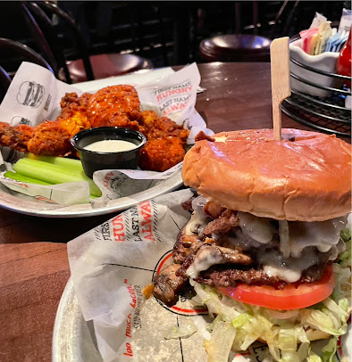Photo Bill's Bar & Burger - 2