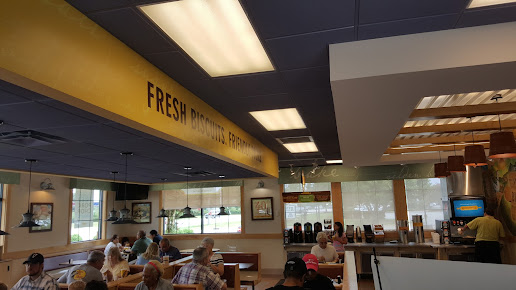 Photo Biscuitville - 12