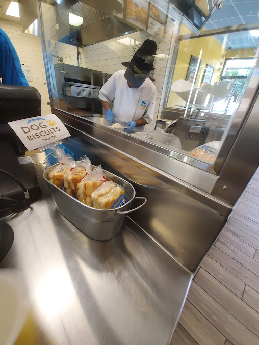 Photo Biscuitville - 13