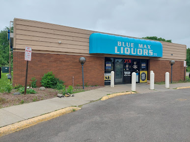 Photo Blue Max Liquors - 0