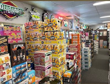 Photo Blue Max Liquors - 1
