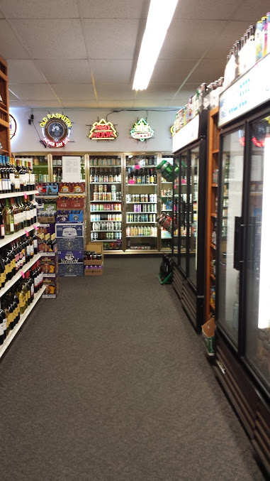 Photo Blue Max Liquors - 17