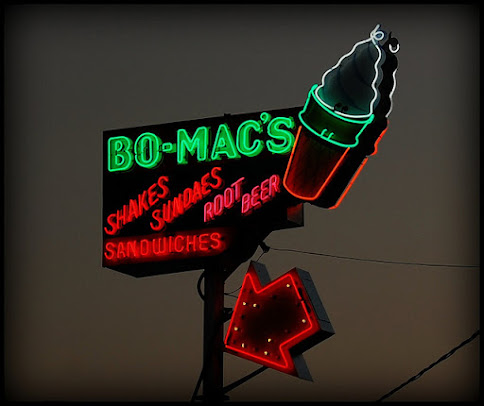 Menu Bo Macs Drive Inn - 26