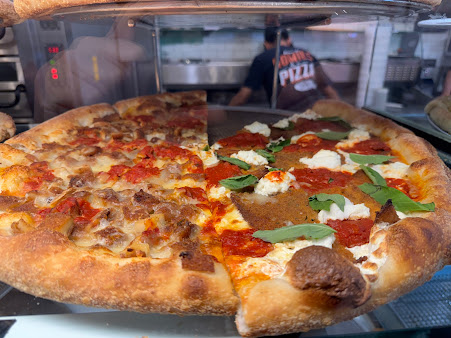Photo Brooklyn's Homeslice Pizzeria Ii - 3
