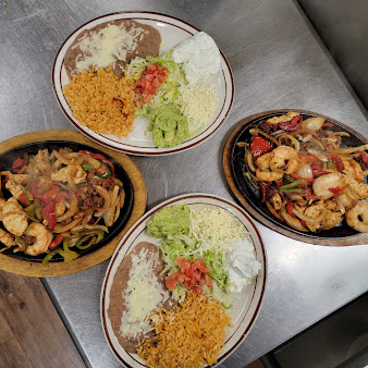 Photo Chavolos Mexican Restaurant - 11