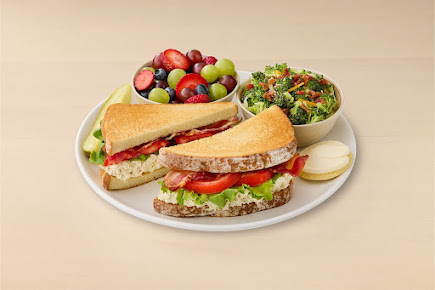 Photo Chicken Salad Chick - 1