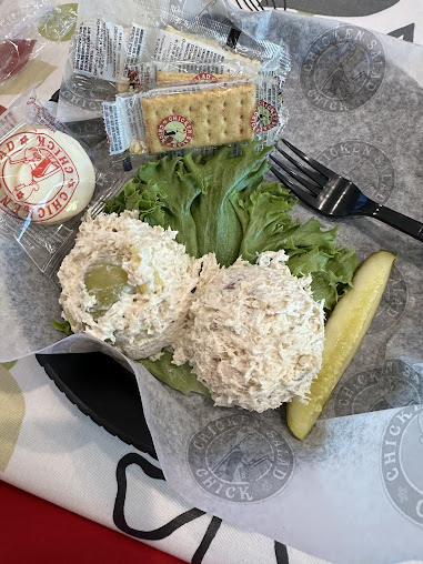 Photo Chicken Salad Chick - 10