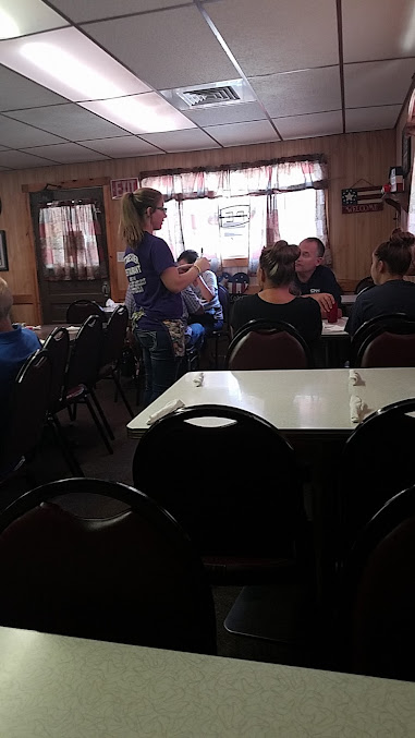 Photo Cottage Corner Restaurant - 17