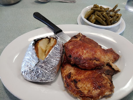 Photo Country Boy Restaurant - 17