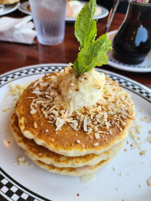 Photo Cozy Corner Restaurant & Pancake House - 13