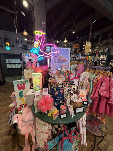 Photo Cracker Barrel Old Country Store - 1