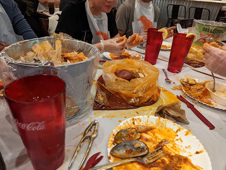 Photo Crackin Crab Seafood Boil - 12