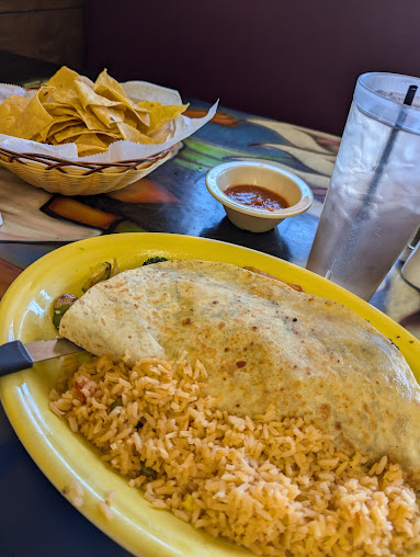 Photo Cuatro Caminos Mexican Restaurant - 3