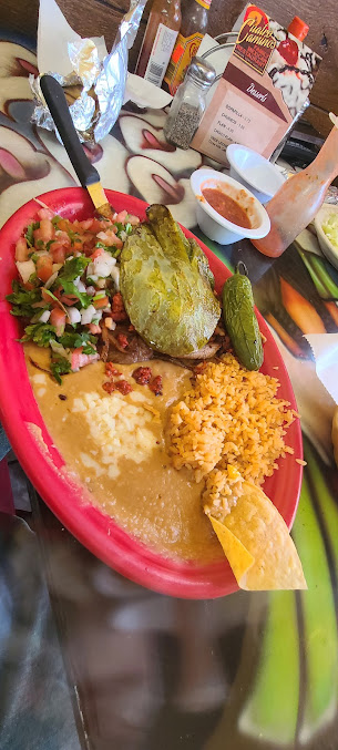 Photo Cuatro Caminos Mexican Restaurant - 4