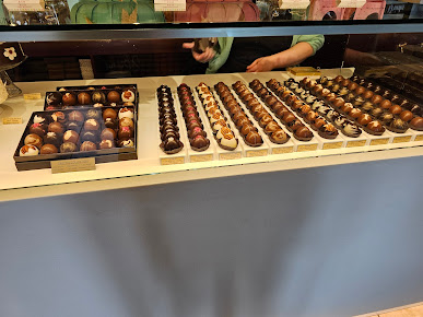 Photo Debrand Fine Chocolates - 8