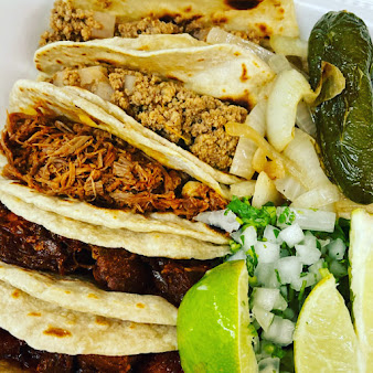 Photo Dos Bros Tacos - 11