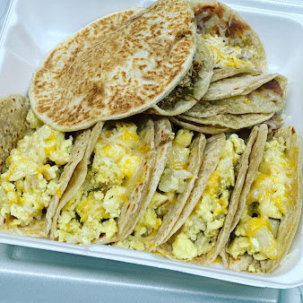 Photo Dos Bros Tacos - 3