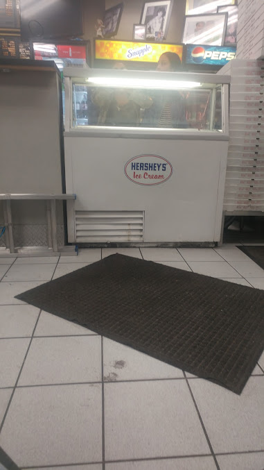 Photo Ed S Pizza - 5