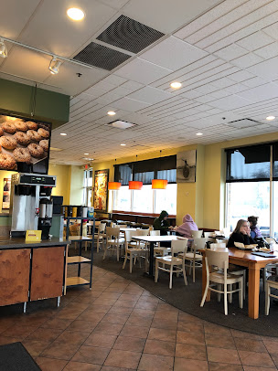 Photo Einstein Bros. Bagels - 11