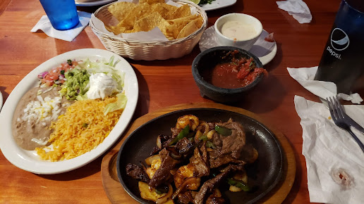 Photo El Toro Mexican Restaurant - 7
