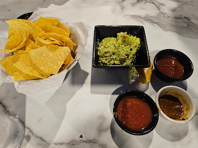 Photo Famosos Tacos & Tequila - 10