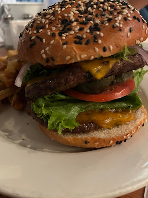 Photo Fetch Bar Grill - 6