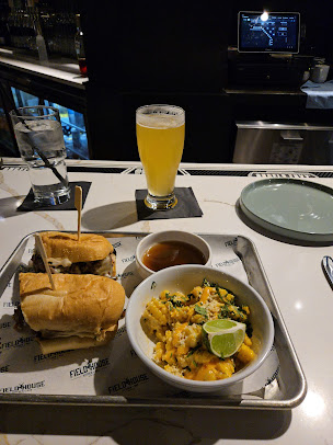 Photo Field House Kitchen + Bar - 11