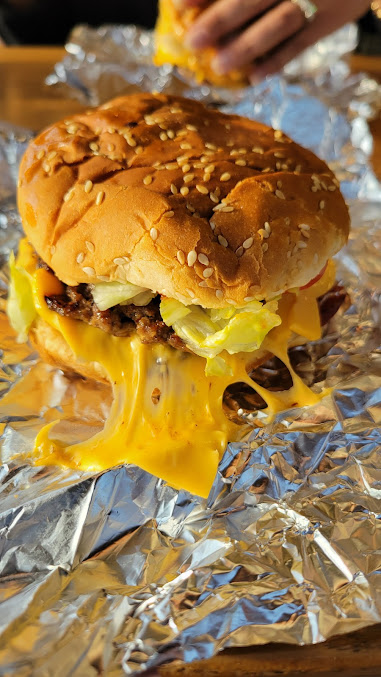 Photo Five Guys - 7