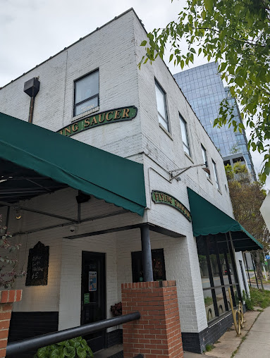 Photo Flying Saucer Draught Emporium - 15