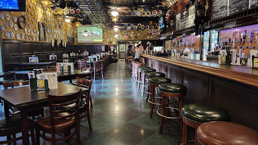 Photo Flying Saucer Draught Emporium - 19