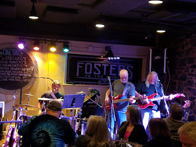 Photo Fosters On The Point - 11