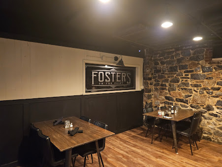Photo Fosters On The Point - 2