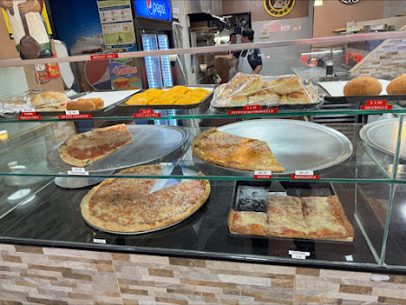 Photo Fratelli’s Pizzeria - 3